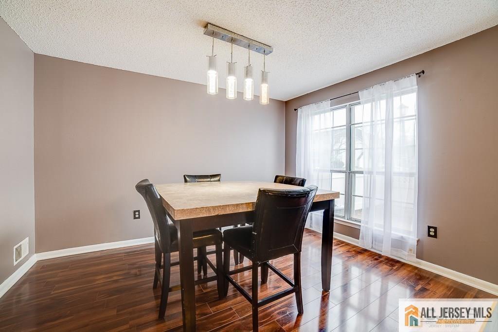 115 Albury Way Image 4