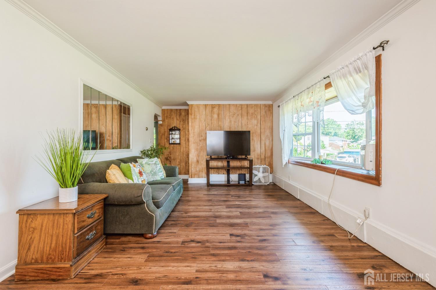 155 Summers Avenue Image 2
