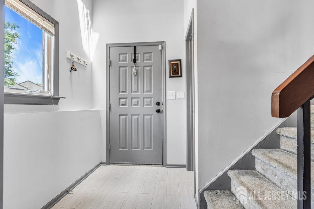 266 Silver Lane Image 2