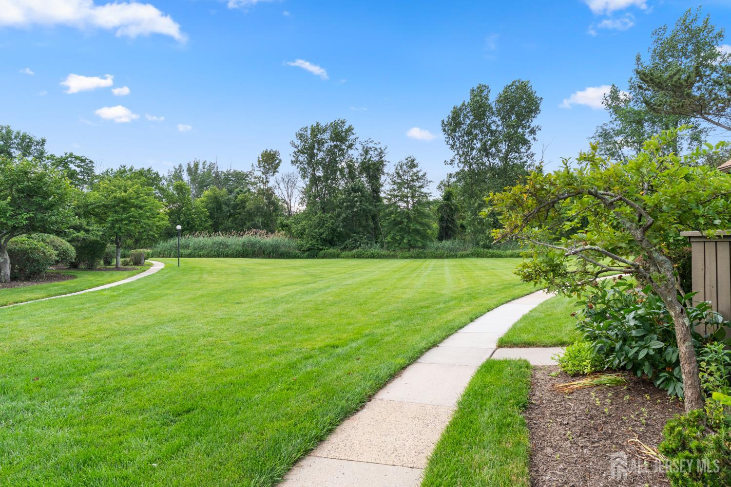 348 Westgate Drive Image 4