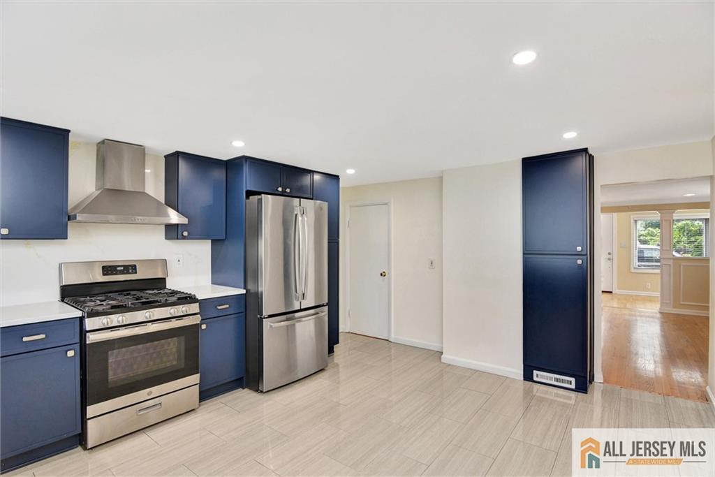27 Laurel Street, South Amboy, NJ, 08879 image 17