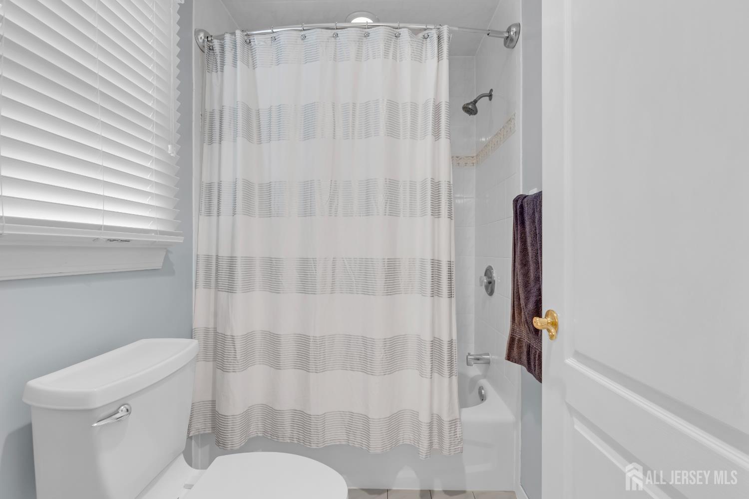 329 Valley View Circle, Freehold Twp, NJ, 07728 image 31