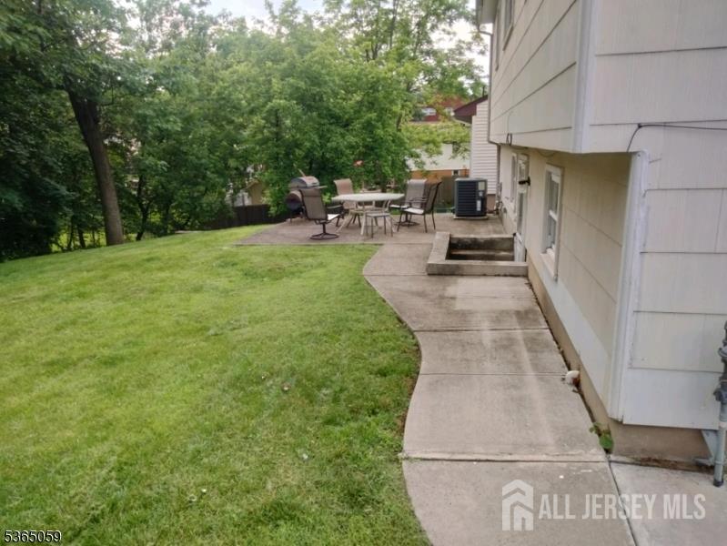 396 S 7th Avenue Image 2