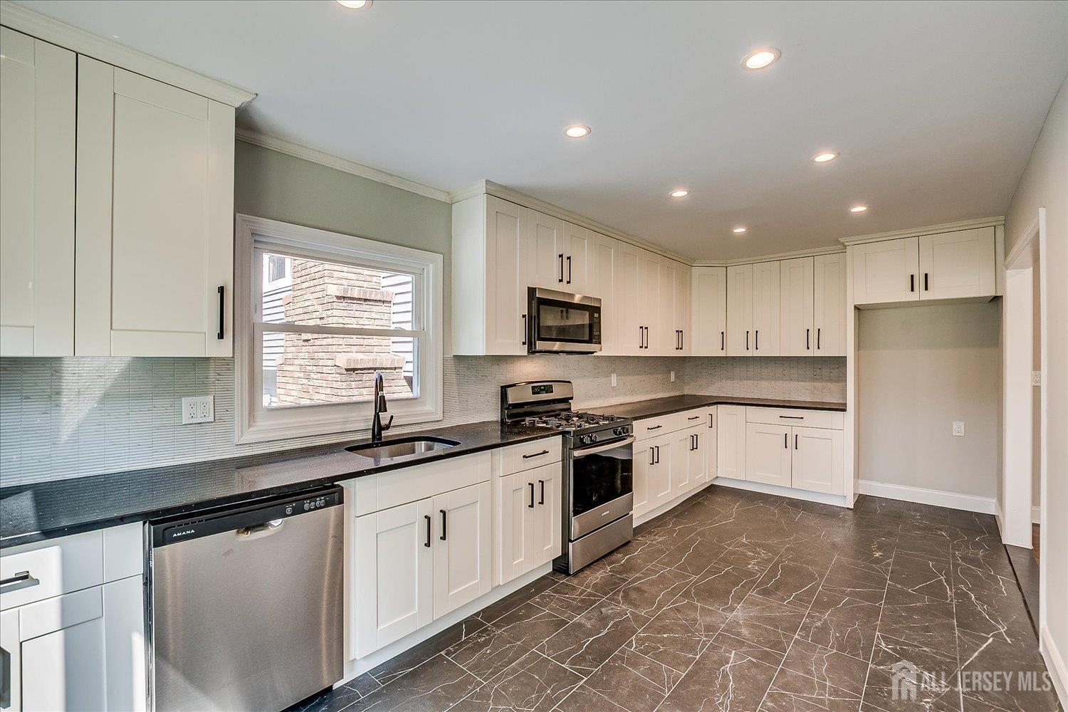 15 Crassas Street, Old Bridge, NJ, 08879 image 23