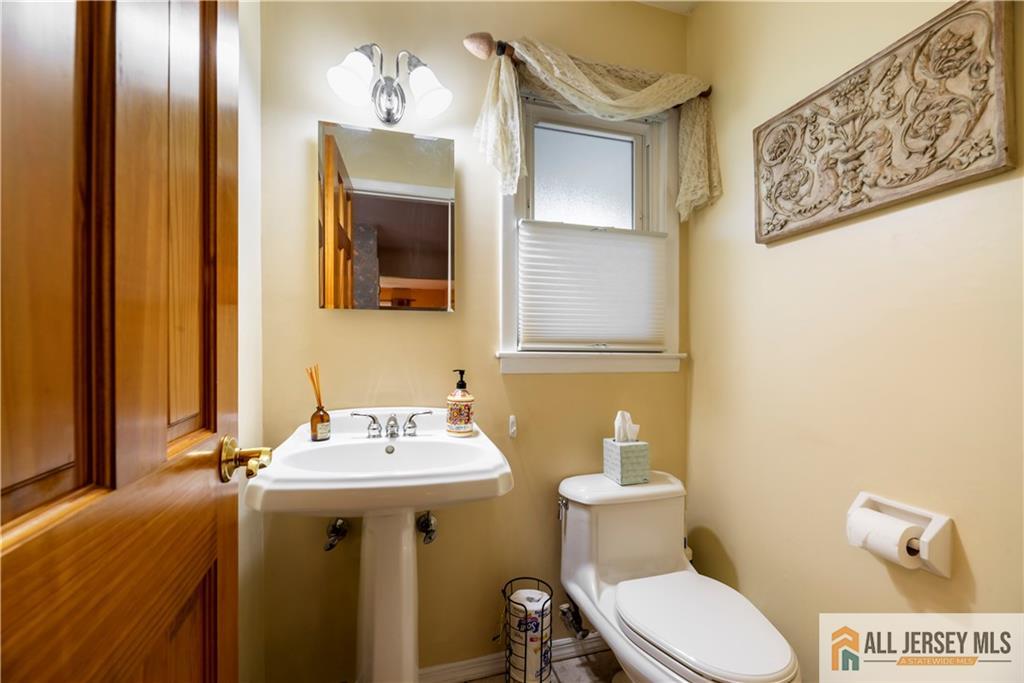 14 Devon Road, Edison, NJ, 08820 image 21