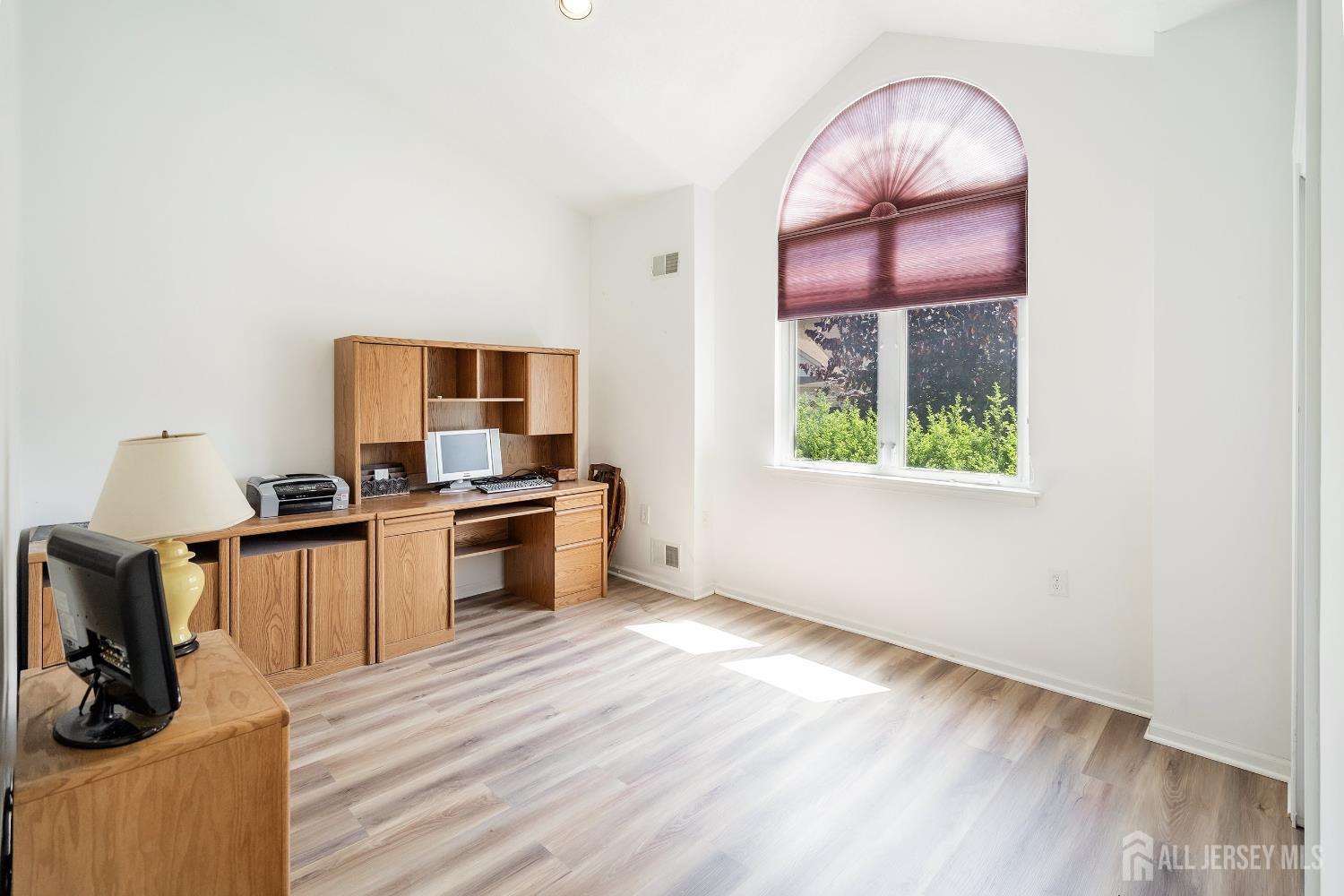 17 Severn Way, Monroe, NJ, 08831 image 25