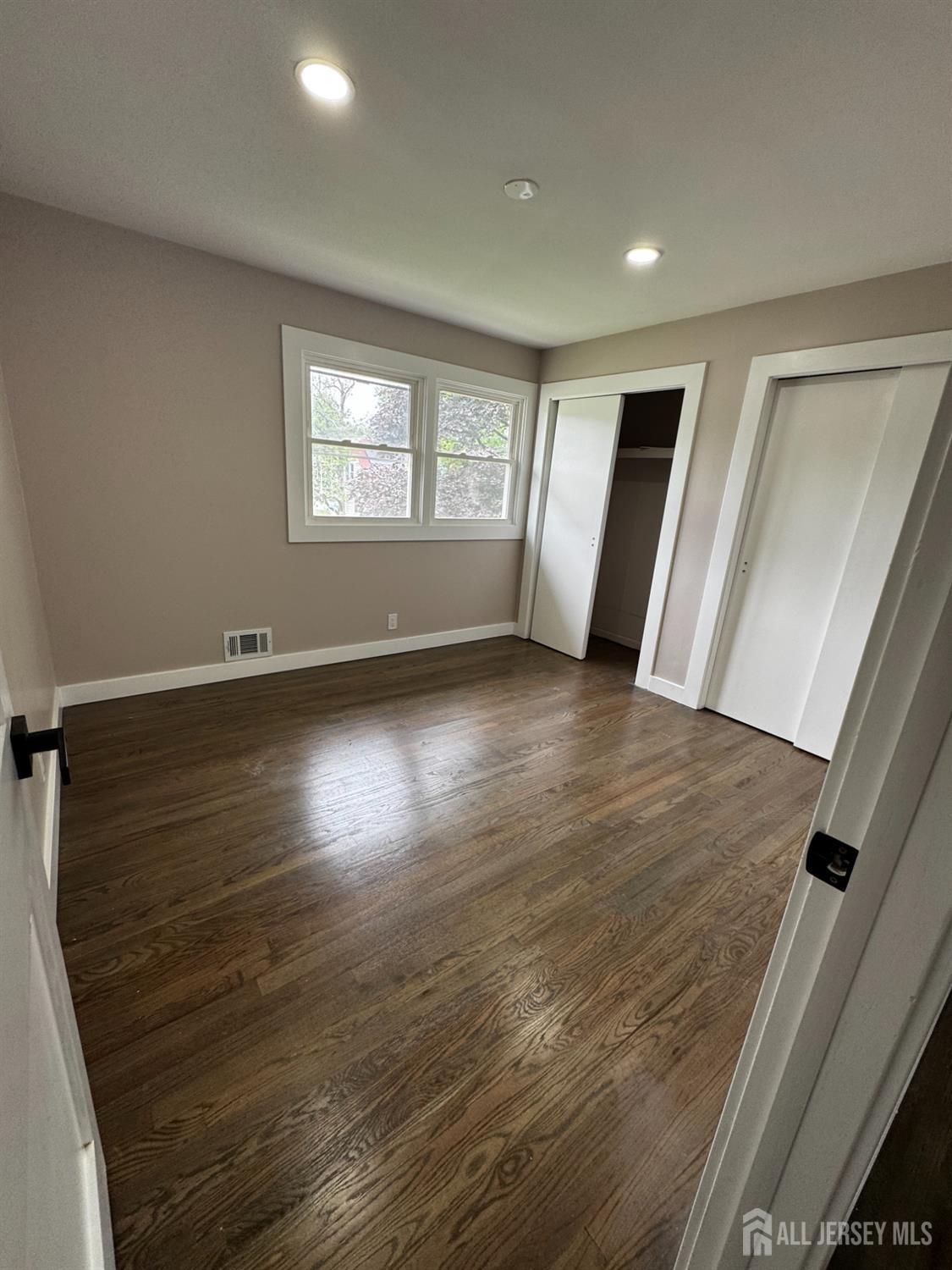 328 franklach Avenue Image 5