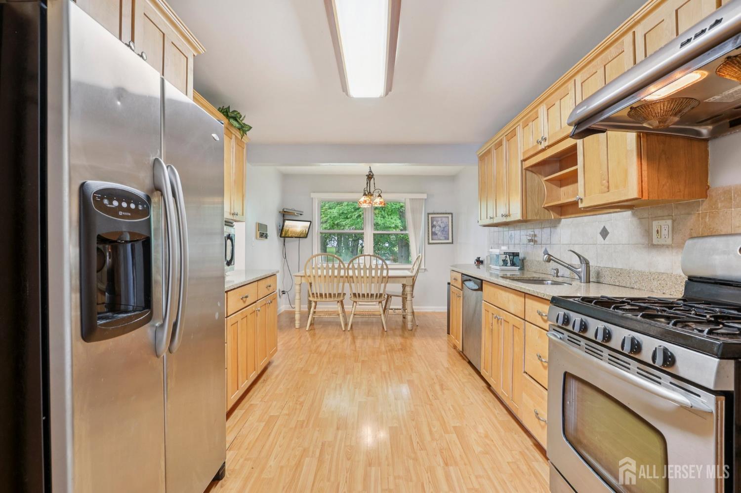 28 Thomas Road, East Brunswick, NJ, 08816 image 15