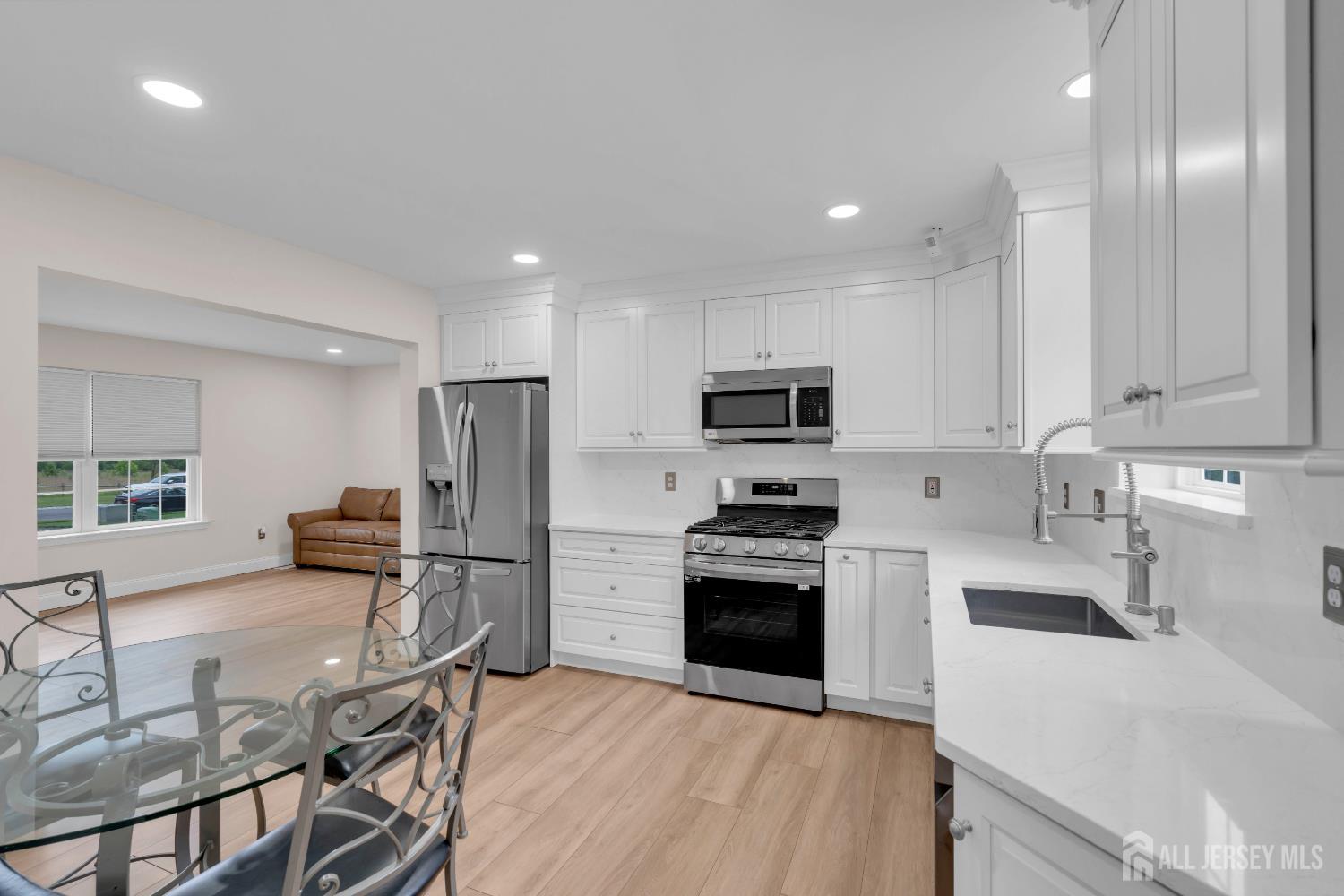 3 Malibu Court, Jackson, NJ, 08527 image 39