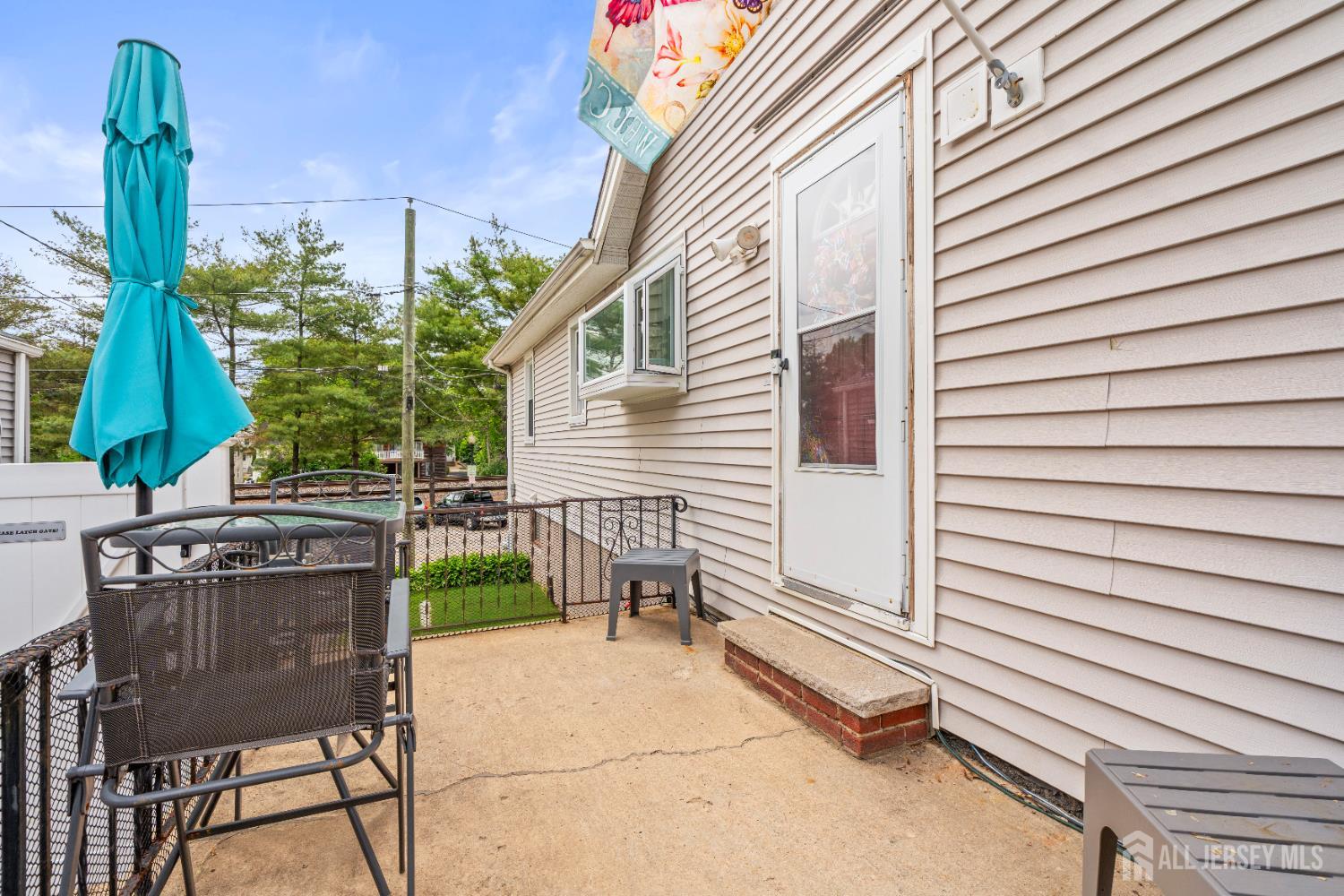 175 W Shore Avenue Image 5