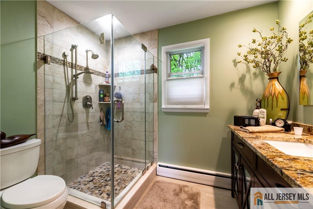 14 Devon Road, Edison, NJ, 08820 image 26