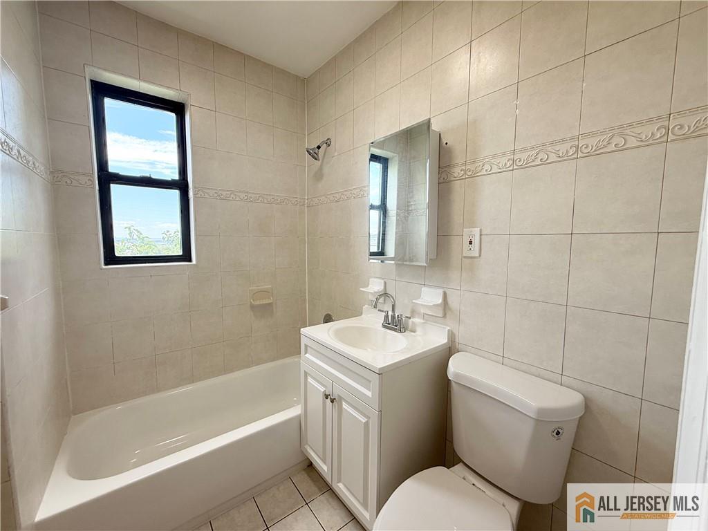 2271 John F Kennedy Boulevard 304, Jersey City, NJ, 07304 image 9