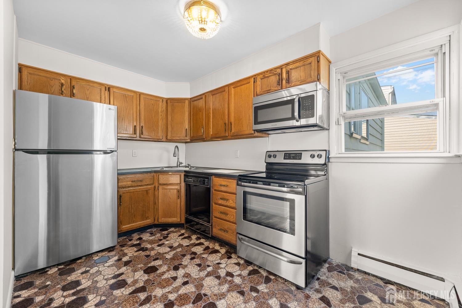 82 Mercer Street, Menlo Park Terrace, NJ, 08840 image 11