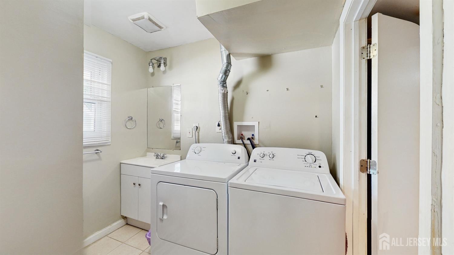 229 Old Post Road, Edison, NJ, 08817 image 20
