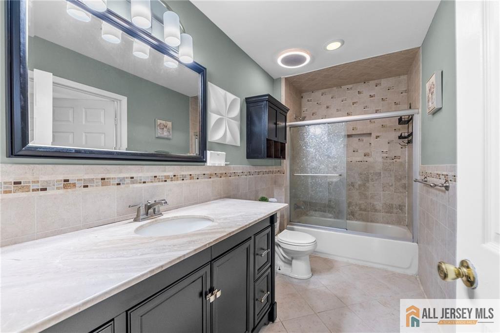19 Edgegrove Street, Edison, NJ, 08837 image 28