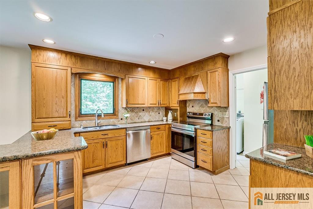 13 Douglass Drive, South Brunswick, NJ, 08540 image 16