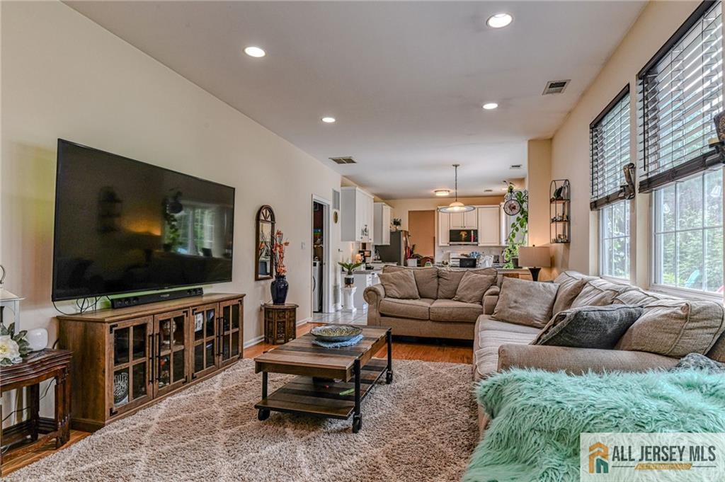17 Hyde Park Drive, East Brunswick, NJ, 08816 image 20