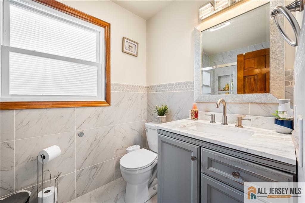 2 Silver Hollow Road, North Brunswick, NJ, 08902 image 22