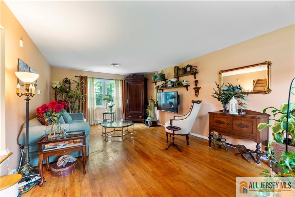 14 Devon Road, Edison, NJ, 08820 image 9