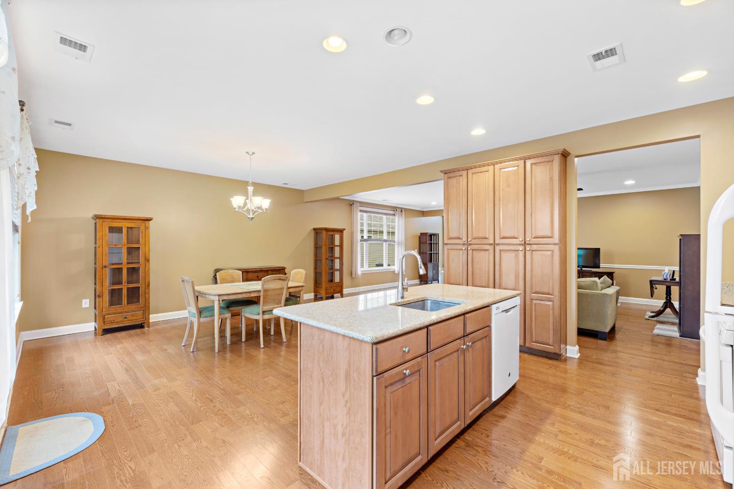 72 Wintergreen Drive, Manalapan, NJ, 07726 image 16