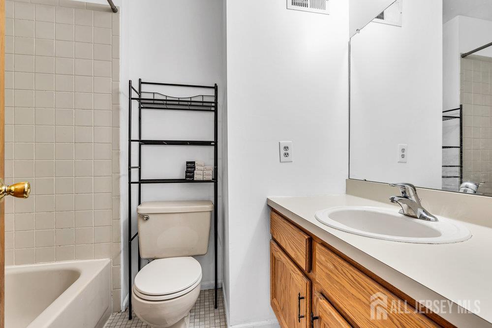 266 Silver Lane, Old Bridge, NJ, 08857 image 25
