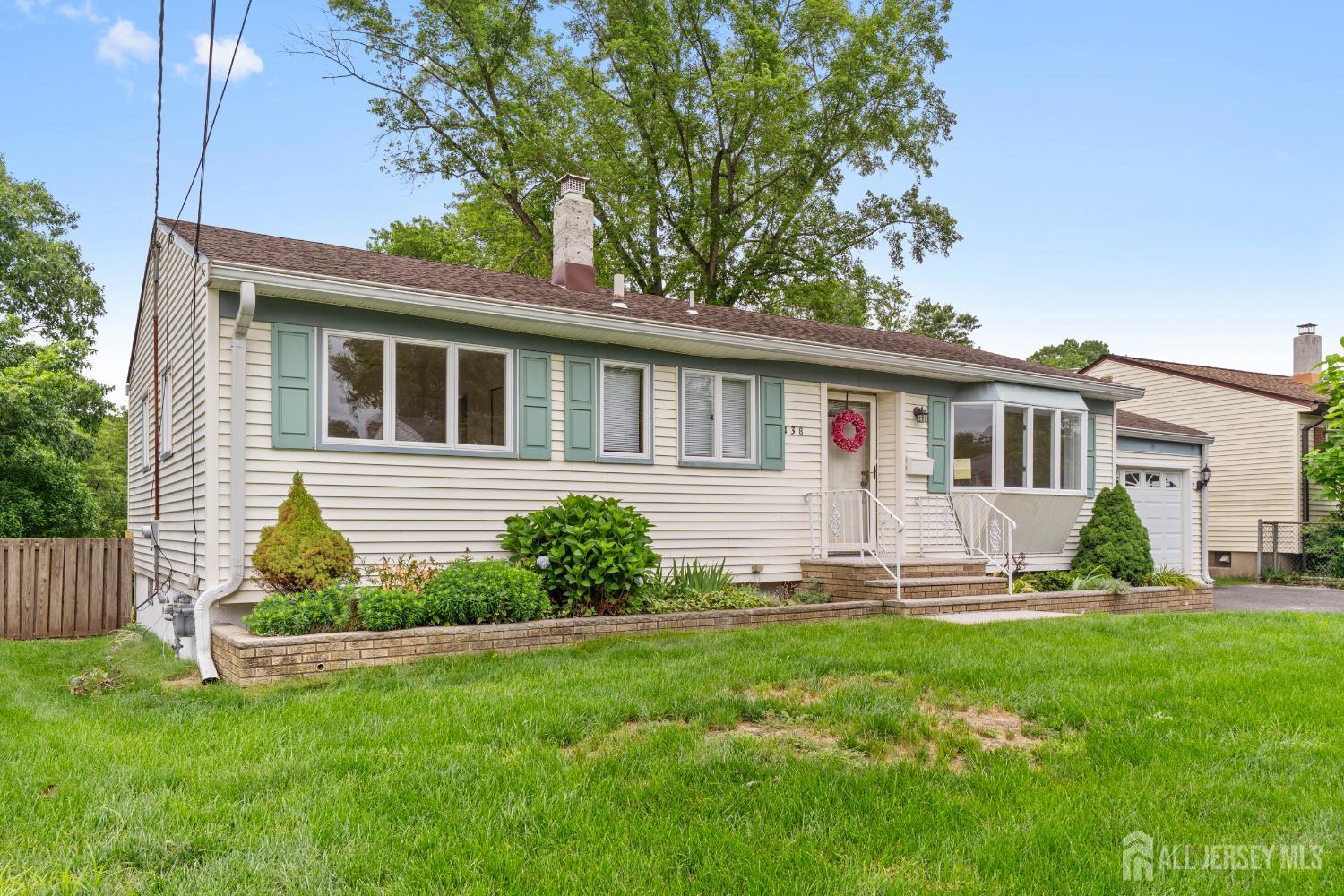 138 Southwood Drive Image 3