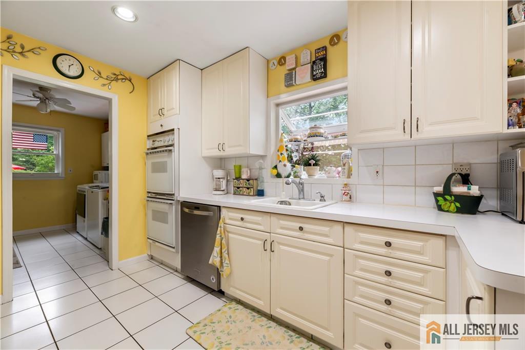 14 Devon Road, Edison, NJ, 08820 image 18