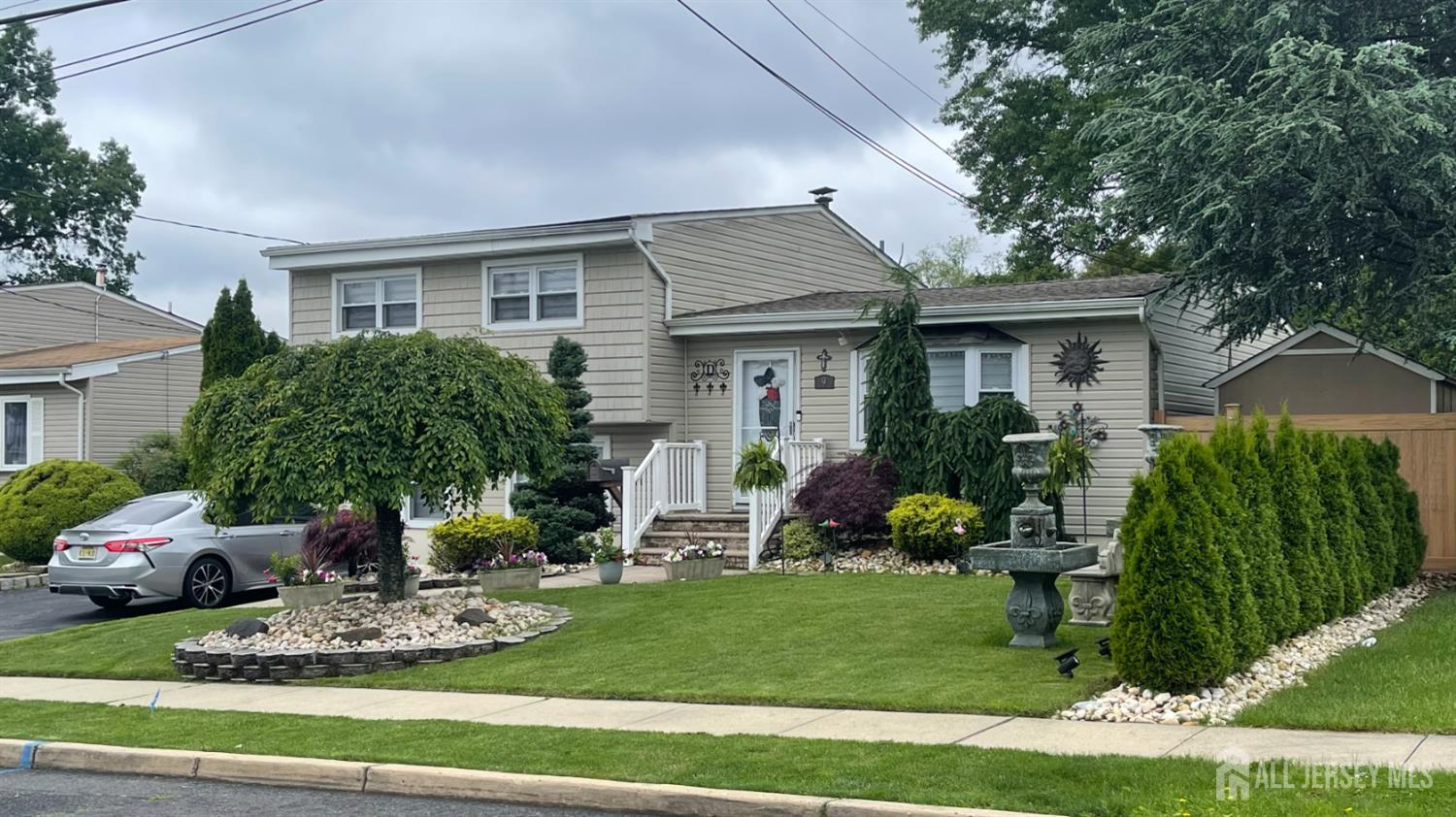 9 Twain Avenue, Old Bridge, NJ, 08857