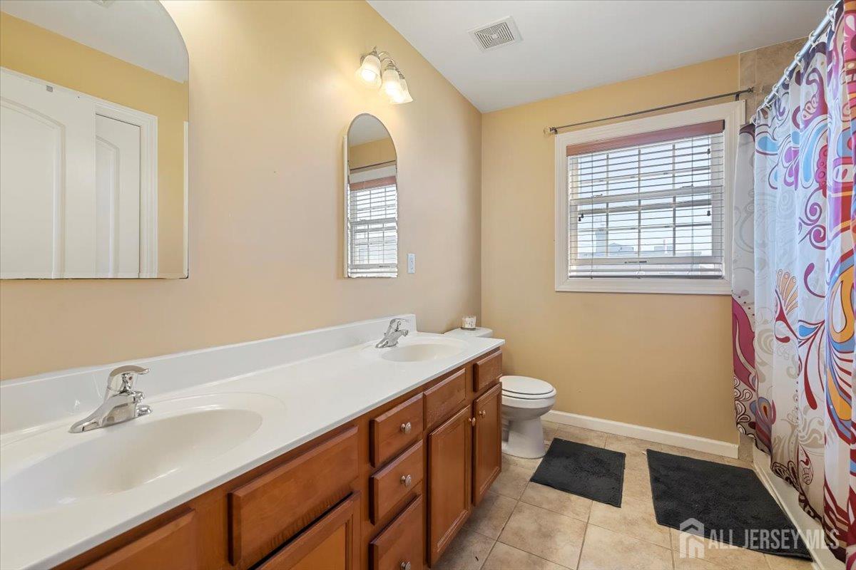 861 S Birch Street, Perth Amboy, NJ, 08861 image 21