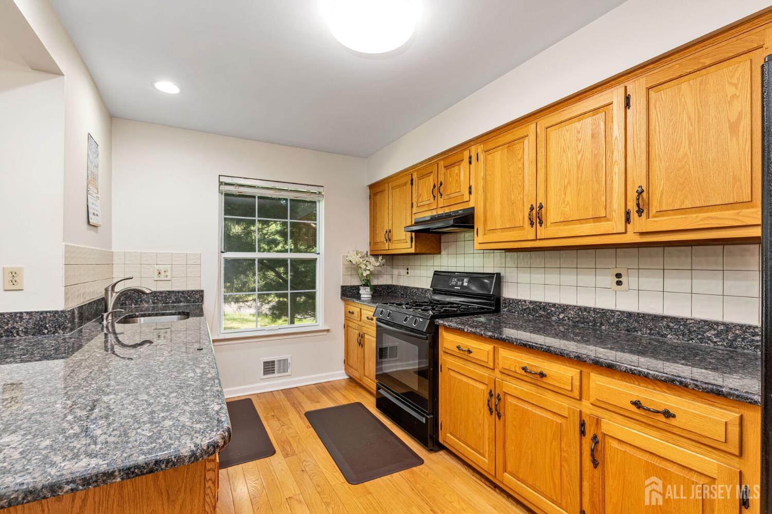 183 Driscoll Court, Franklin Twsp, NJ, 08873 image 11