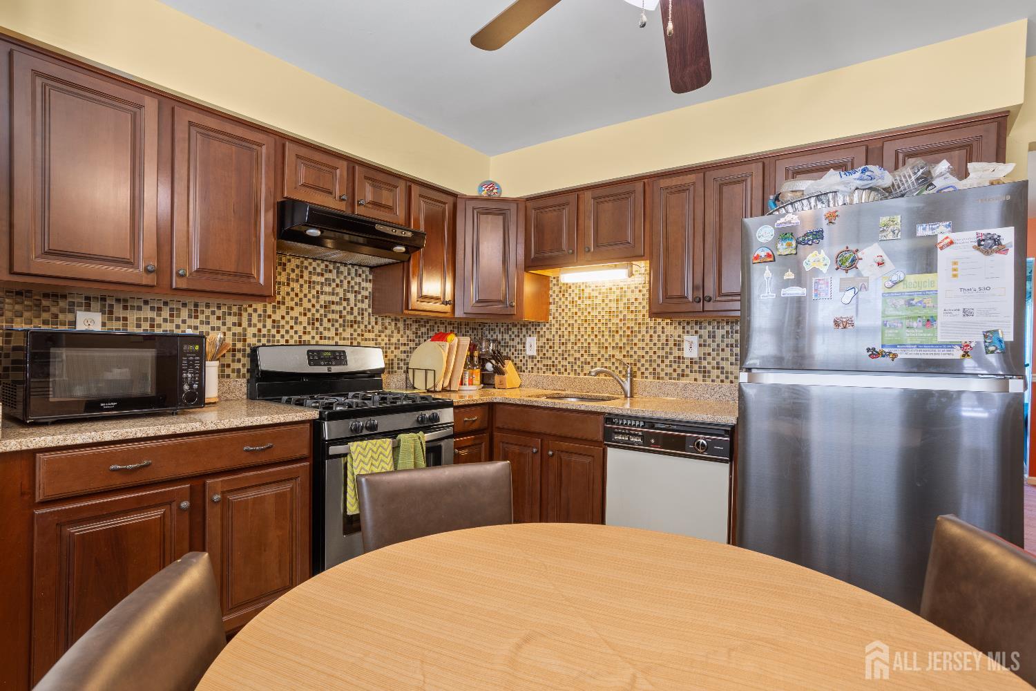 32 Astor Court, Sayreville, NJ, 08872