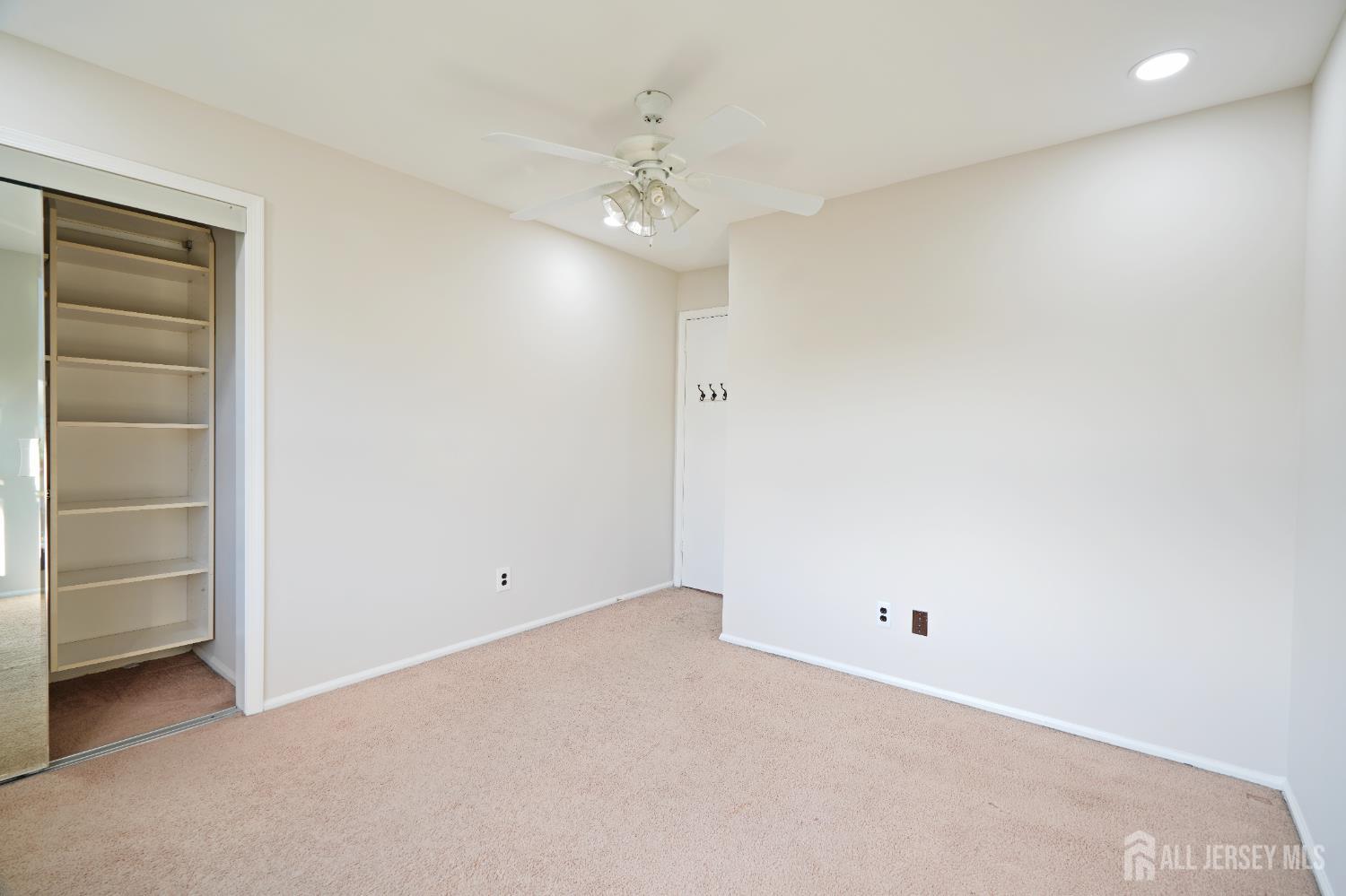 19 Wetherhill Way, South Brunswick, NJ, 08810 image 29