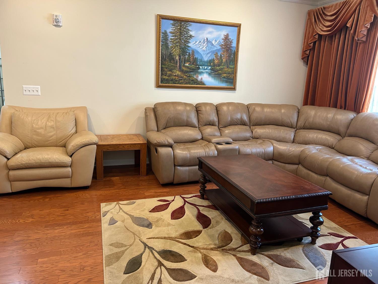 4207 Cedar Village Boulevard Image 1