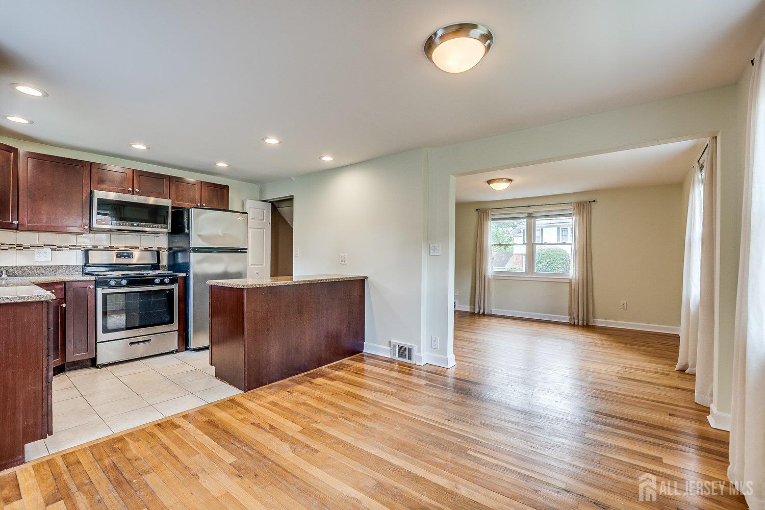 187 High Street, Metuchen, NJ, 08840 image 10