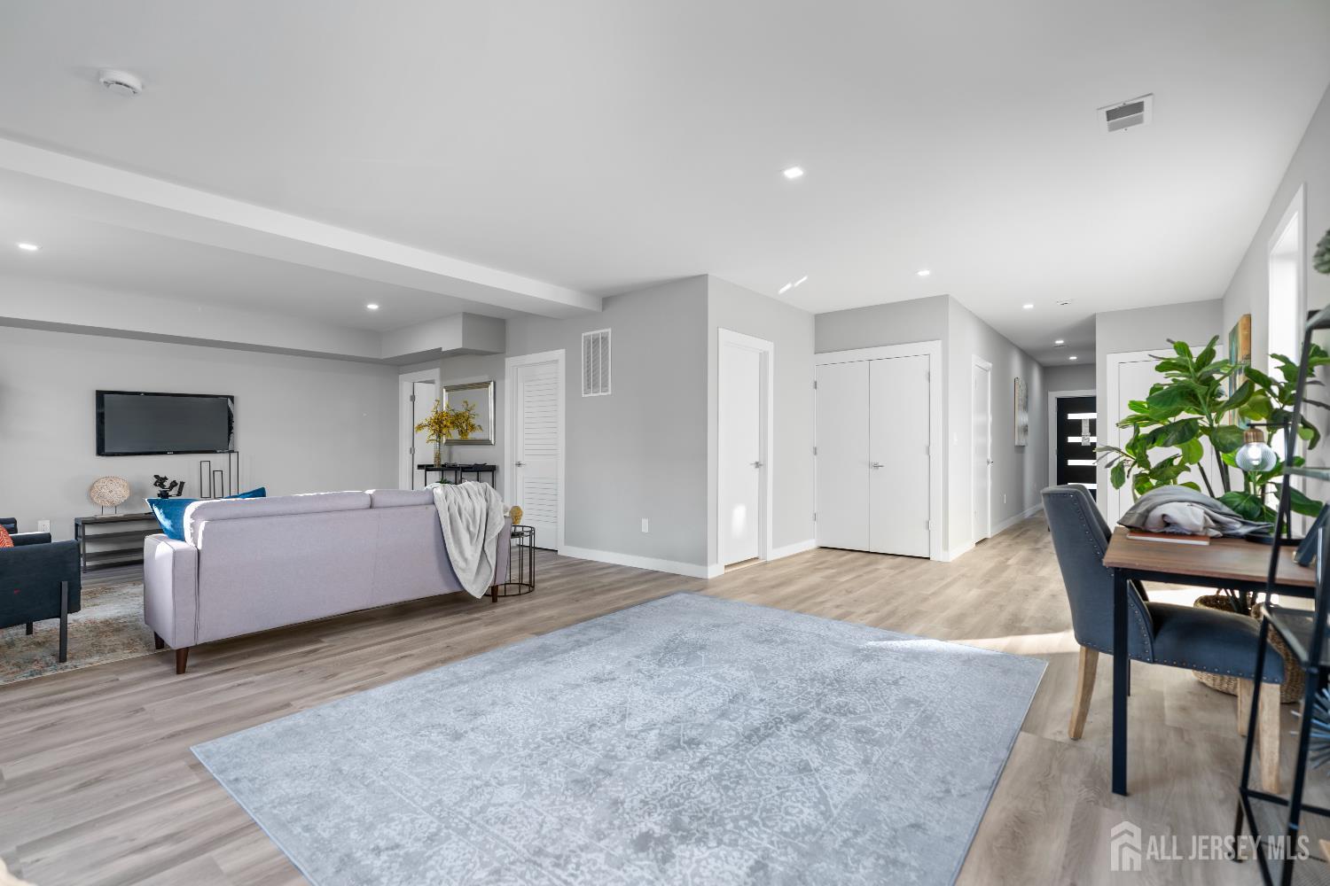 937 Worth Avenue, Linden, NJ, 07036 image 30