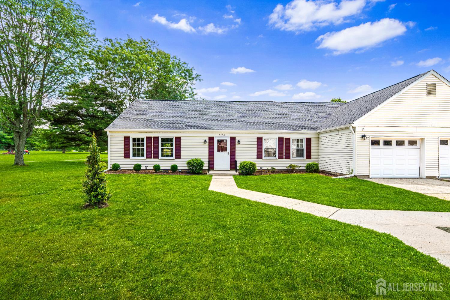 628 Windsor Way A Image 2