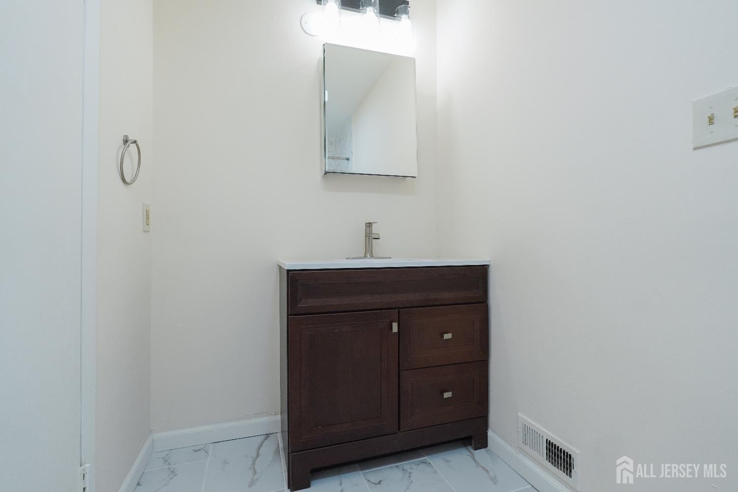 14 Carriage Place, Edison, NJ, 08820 image 30
