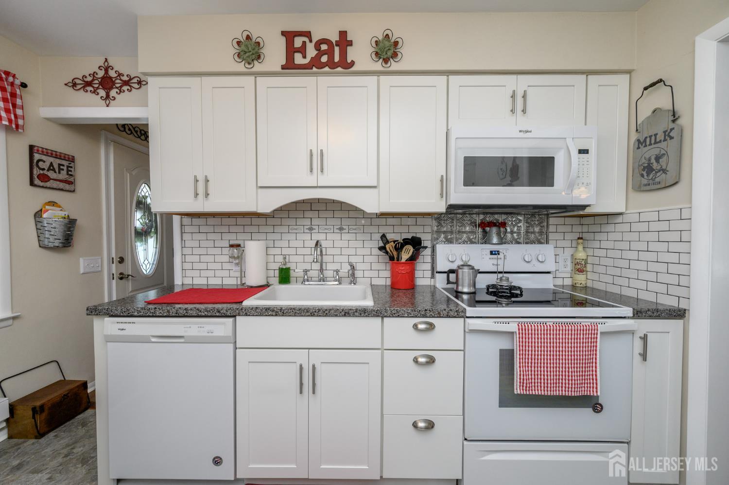 37 S Chestnut Avenue, Whiting, NJ, 08759 image 13