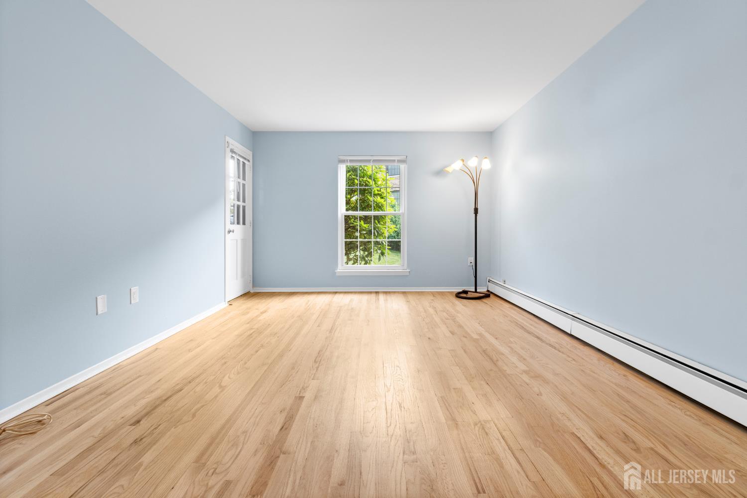 323 Gill Lane 5B Image 4