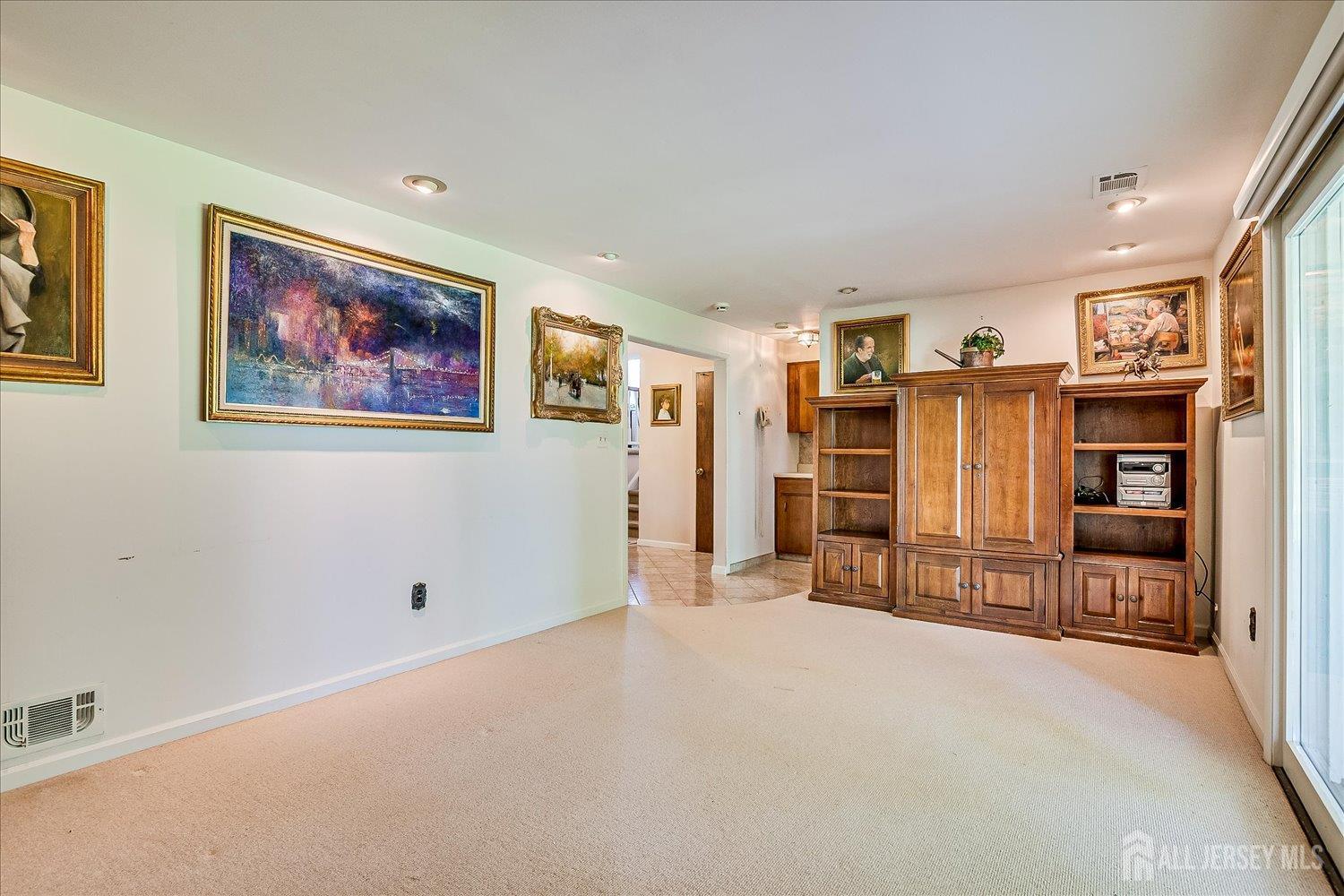 64 Annette Drive, Edison, NJ, 08820 image 17