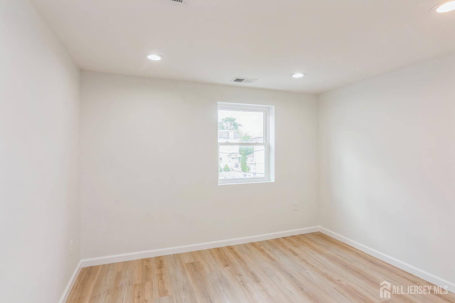 17-1/2 Thomas Street, South River, NJ, 08882 image 16