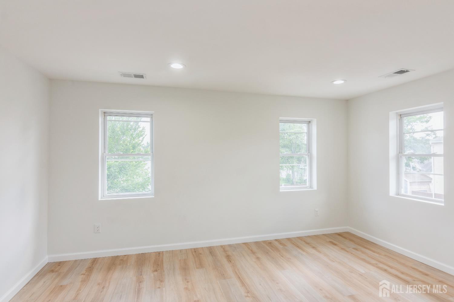 17-1/2 Thomas Street, South River, NJ, 08882 image 21