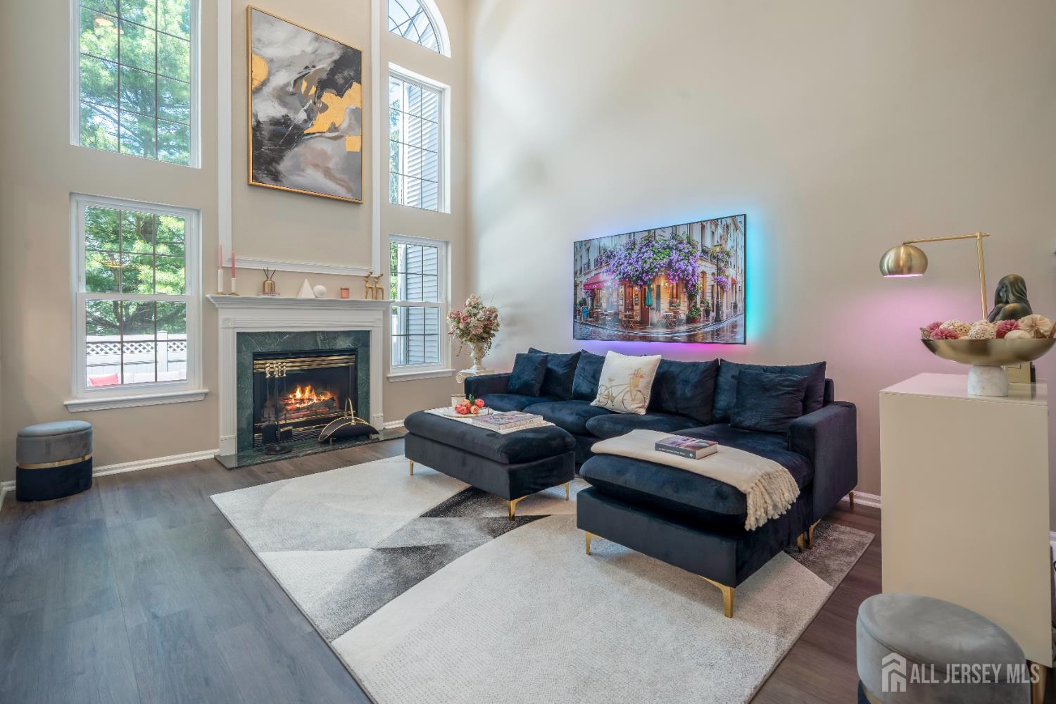 10 Hampton Place Image 3