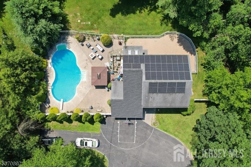 101 Pergola Avenue Image 3