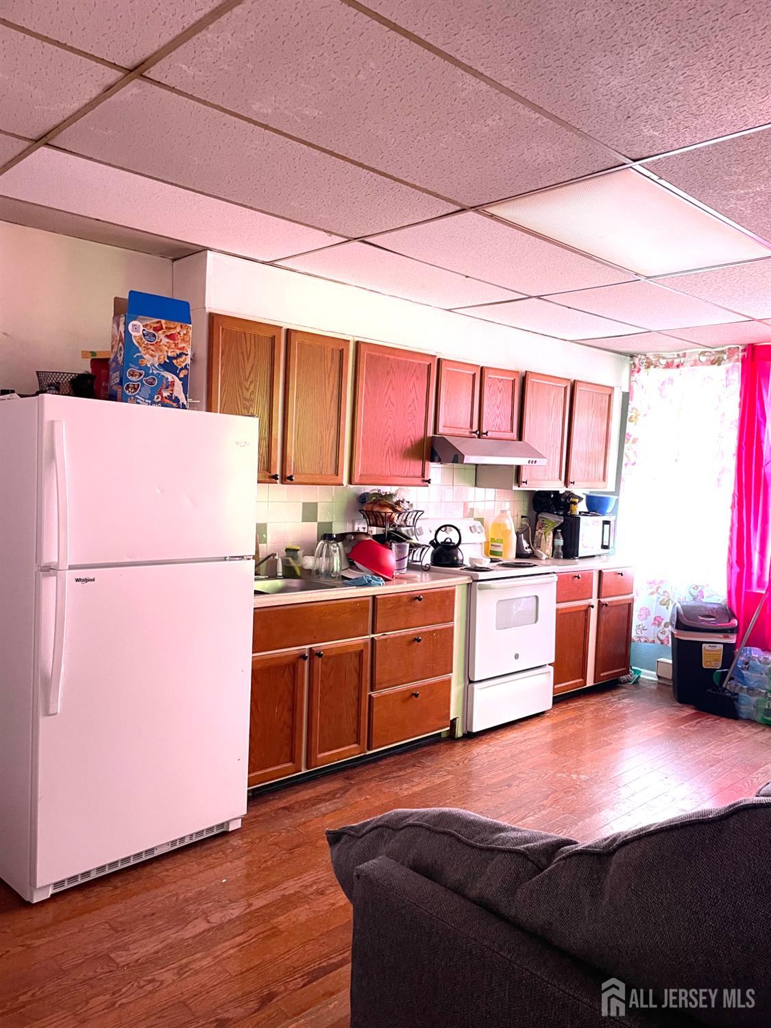 2801 Arctic Avenue Image 5