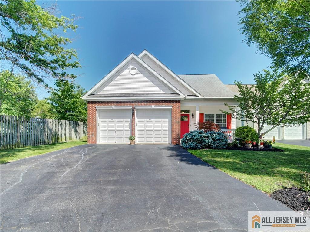 10 Holly Manor Court, Helmetta, NJ, 08828