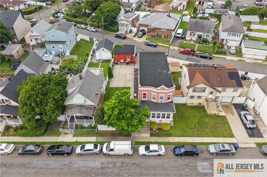 435 Ashley Street Image 2