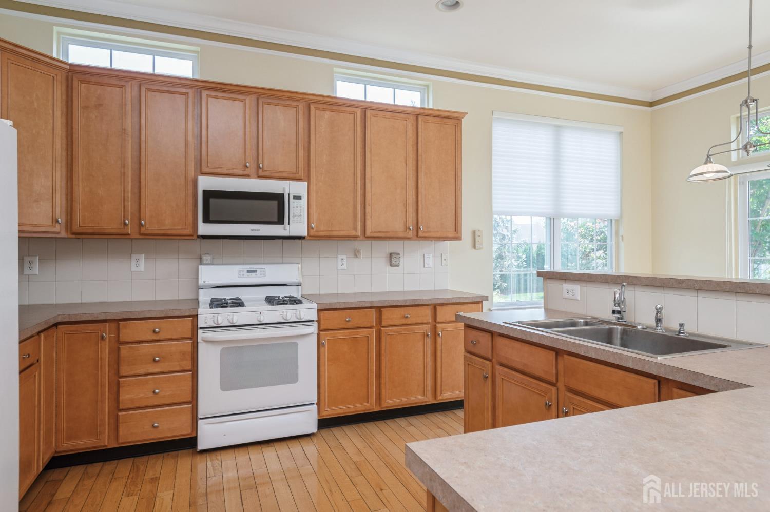 9 Glen Eagles Way, Monroe, NJ, 08831 image 12
