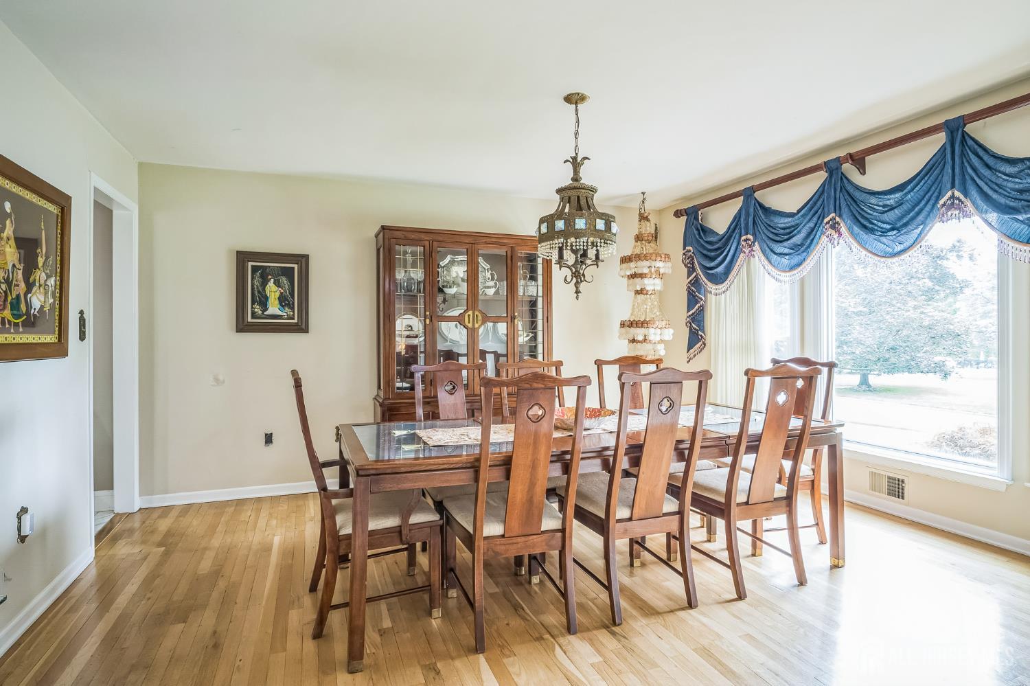 14 GREENSVIEW Drive Image 4