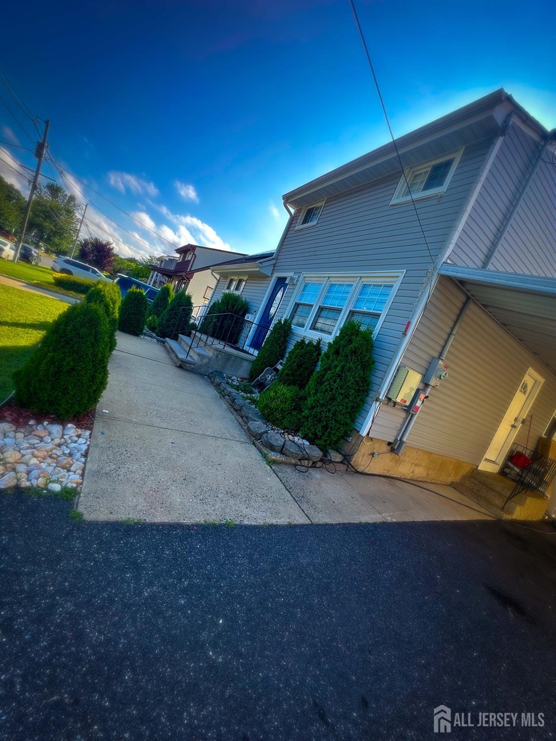 54 Laurel Street Image 2